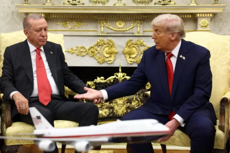 Συνάντηση Ερντογάν-Τραμπ στον Λευκό Οίκο: Τα  F-35, τα F-16 και η αναφορά του Τούρκου προέδρου στη Θεολογική Σχολή της Χάλκης