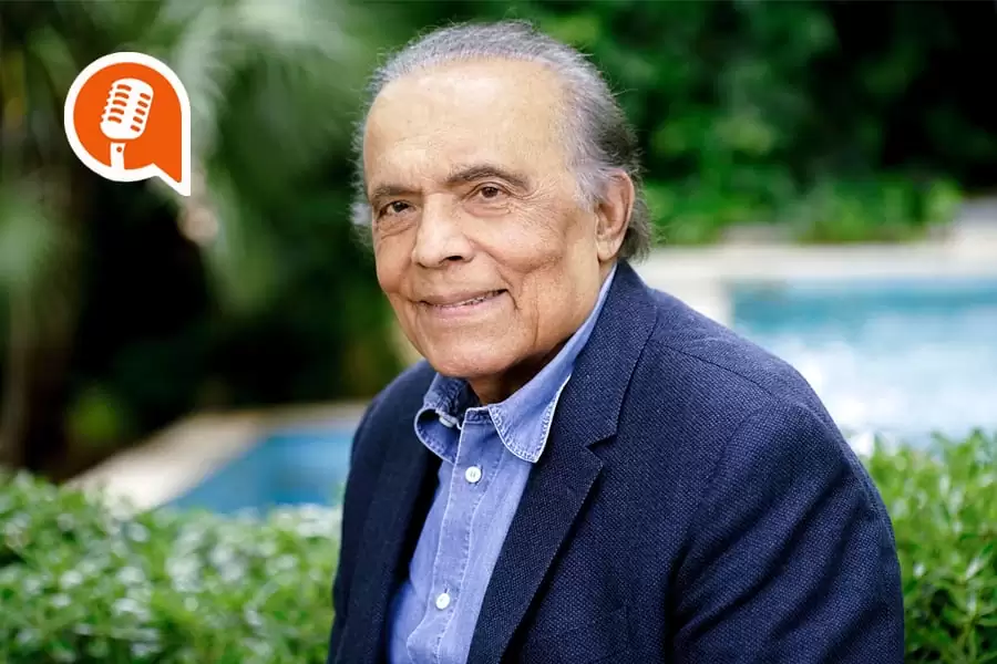 Λ. Χαλκιάς: «Τραγουδάμε για την ειρήνη, από τη Βιάννο μέχρι την Παλαιστίνη»