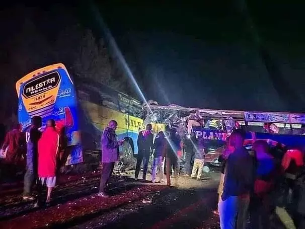 Τραγωδία στην Ουγκάντα: Τουλάχιστον 63 νεκροί σε τροχαίο δύο λεωφορείων