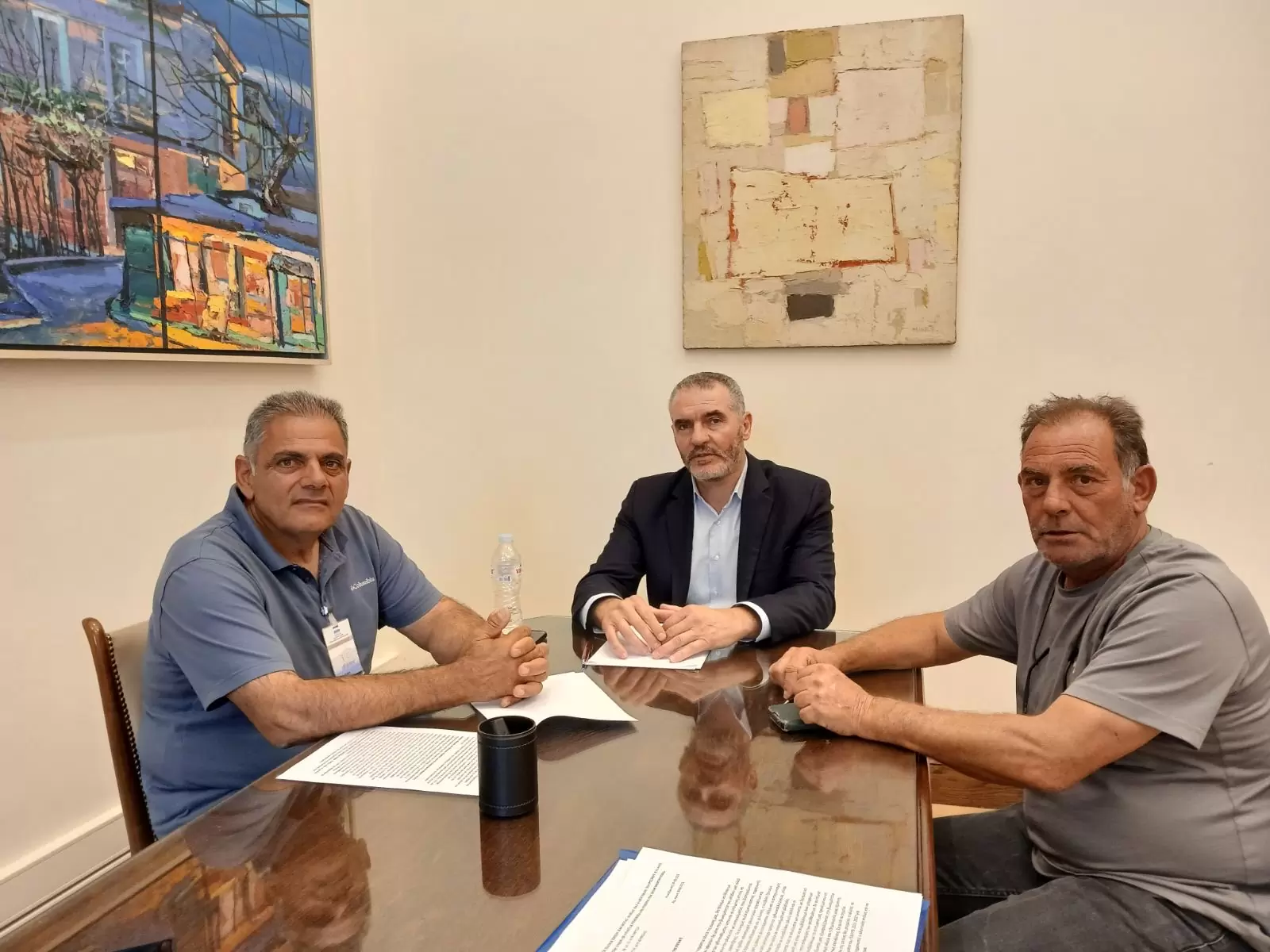 Συνάντηση του Μ. Χνάρη με την Πανελλήνια Ένωση Πλοιοκτητών Παράκτιας Αλιείας και Αλιευτικού Τουρισμού