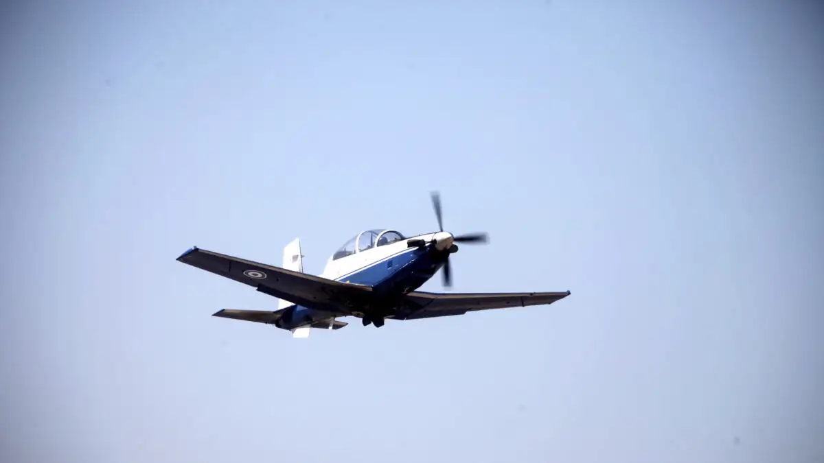 Eκπαιδευτικό αεροσκάφος έπεσε στο Τατόι