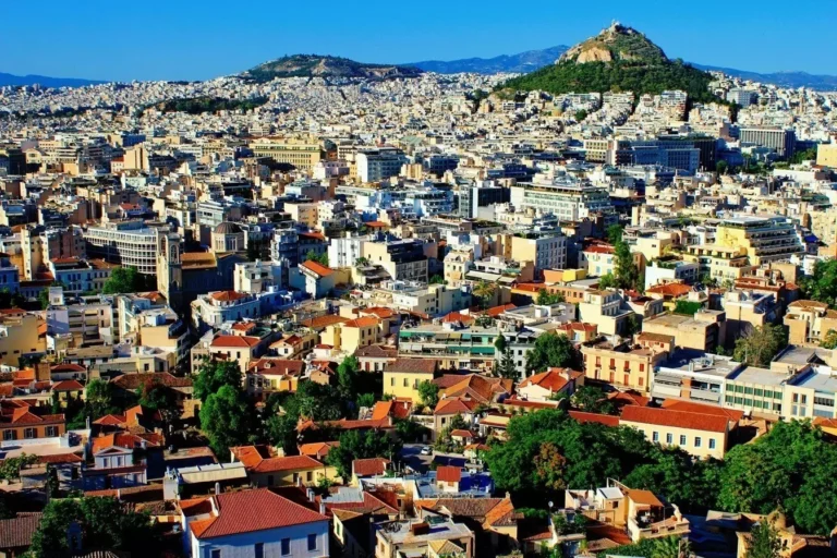 Στεγαστική κρίση: Νέα προγράμματα για φθηνότερα σπίτια