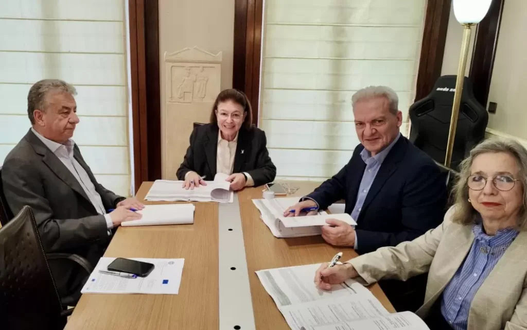 Υπεγράφη η προγραμματική σύμβαση για την ανάδειξη της Ενετικής Οχύρωσης και των Νεωρίων Ηρακλείου