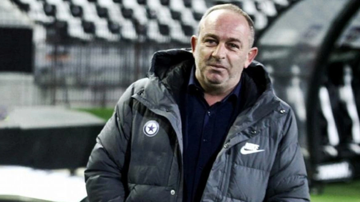 Συνελήφθη ο πρόεδρος του Ατρομήτου Βασίλης Μπέτσης – Εντοπίστηκαν φωτοβολίδες, κροτίδες και όπλα σε χώρο του γηπέδου Περιστερίου