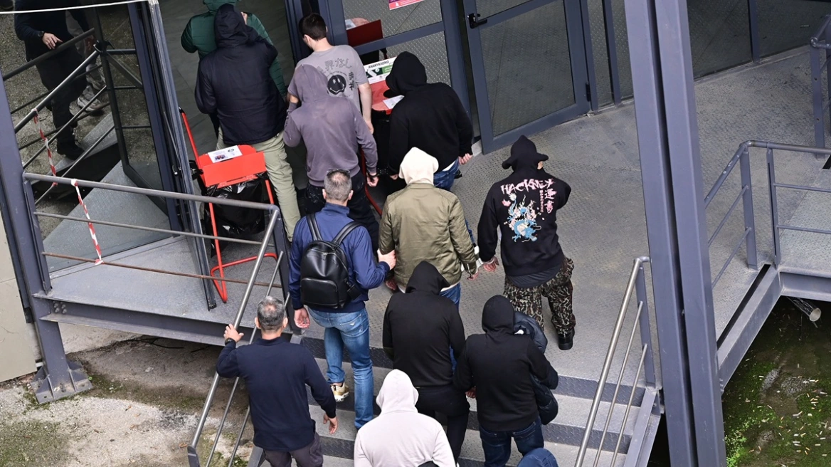 ΟΠΕΚΕΠΕ: Άλλα δύο αδέλφια προφυλακίσθηκαν – Οκτώ τα άτομα που έχουν οδηγηθεί στη φυλακή ως τώρα