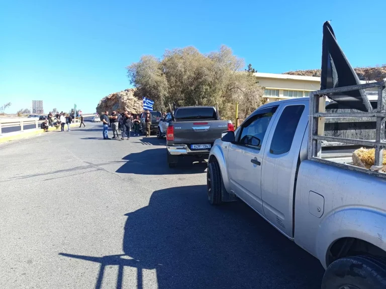 Ακυρώθηκε το ραντεβού των κτηνοτρόφων με τον Κ. Χατζηδάκη