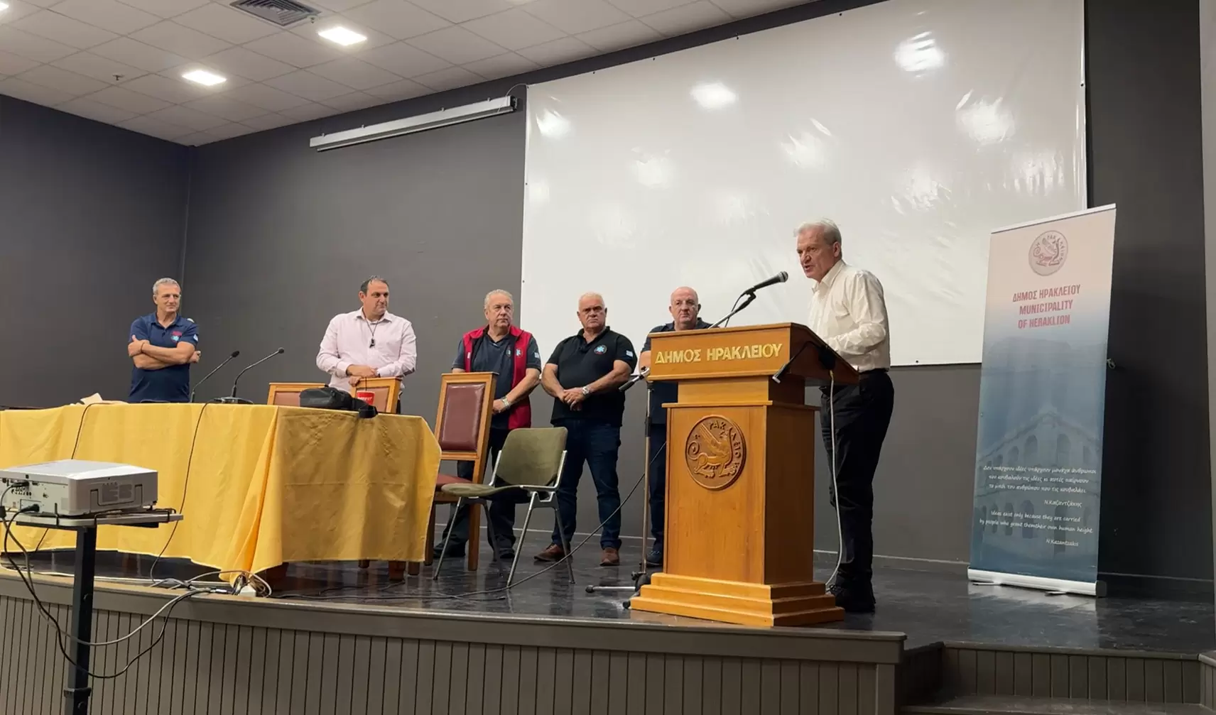 Απονομή πιστοποιητικών Πρώτων Βοηθειών από το ΕΚΑΒ στους εργαζόμενους της Κοινωνικής Υπηρεσίας του Δήμου Ηρακλείου