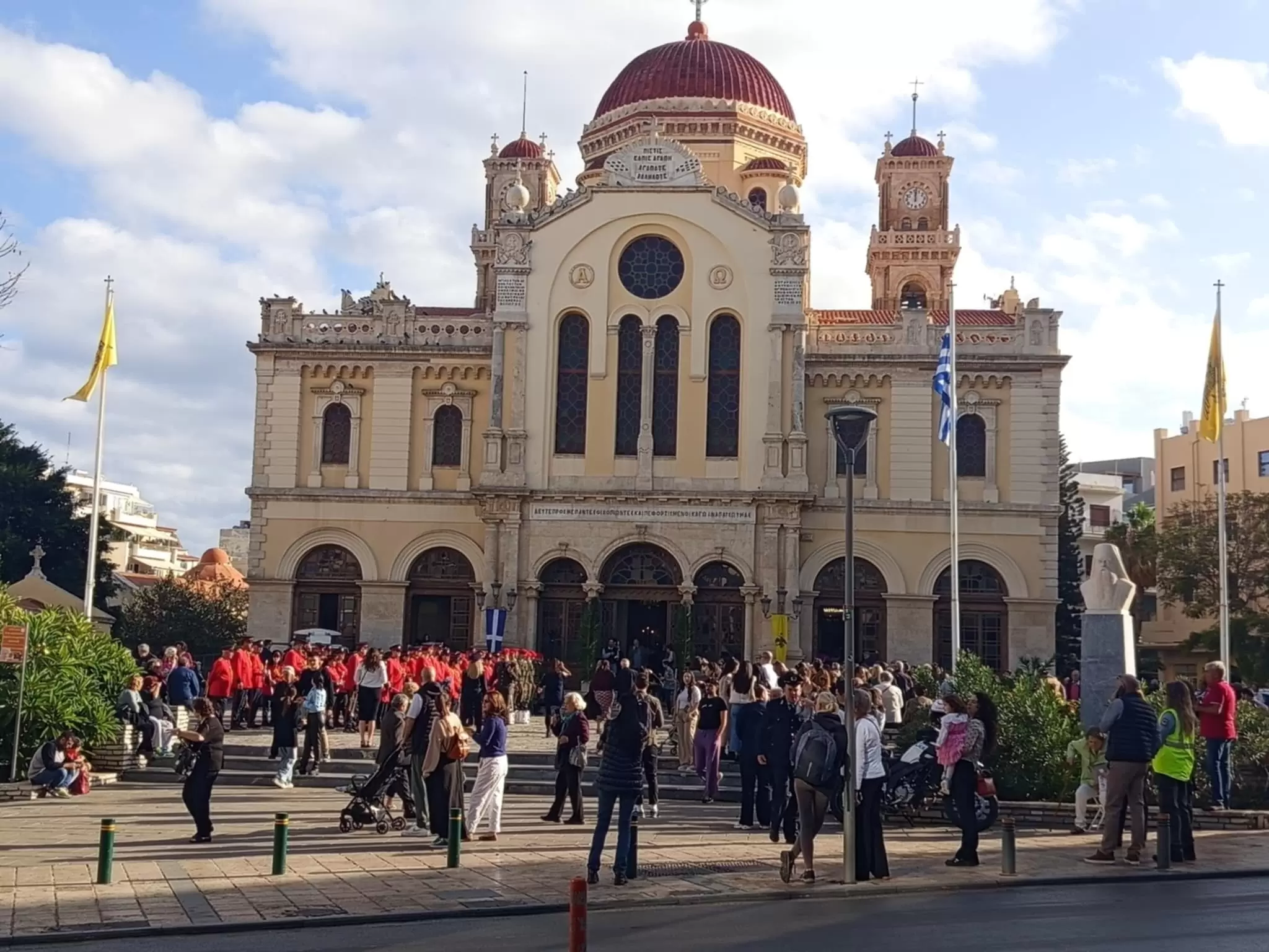 Τιμάει τον Άγιο Μηνά το Ηράκλειο!