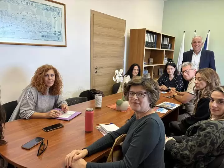 Συνεργασία Δήμου Ηρακλείου με τα «Παιδικά Χωριά S.O.S» για τη στήριξη παιδιών και γονέων που φιλοξενούνται στα Κ.Ε.Π.Α.