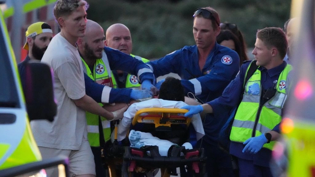 Τρόμος στην ΕΕ μετά το μακελειό στο Σίδνεϊ: Ενισχύονται οι αστυνομικές δυνάμεις σε όλο τον κόσμο