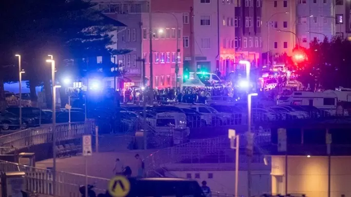 Δώδεκα νεκροί από την ένοπλη επίθεση στην παραλία Μπόνταϊ στο Σίδνεϊ – Ανάμεσά τους και δράστης