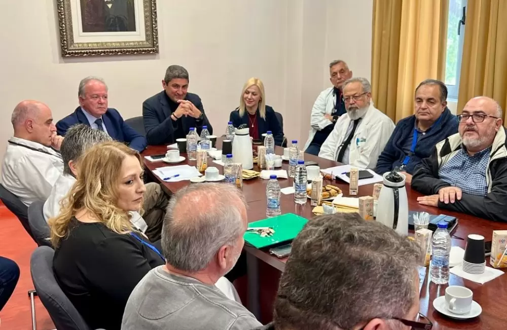 Επίσκεψη Αυγενάκη στο Βενιζέλειο Νοσοκομείο Ηρακλείου