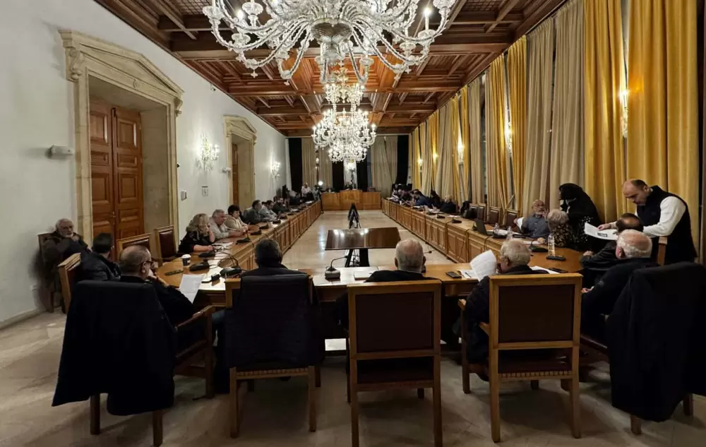 Στο Δημοτικό Συμβούλιο Ηρακλείου τα προβλήματα της υδροδότησης και της λειψυδρίας – Ποιες οι απαραίτητες παρεμβάσεις