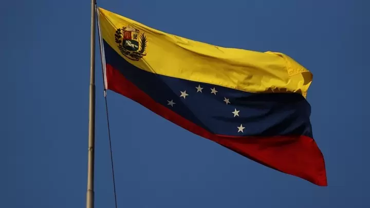 Ισχυρές εκρήξεις στην πρωτεύουσα της Βενεζουέλας – Ενήμερες δηλώνουν οι ΗΠΑ