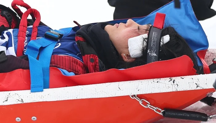 Πάγωσε η πίστα: Σκληρή πτώση της Liu Jiayu στους Χειμερινούς Ολυμπιακούς