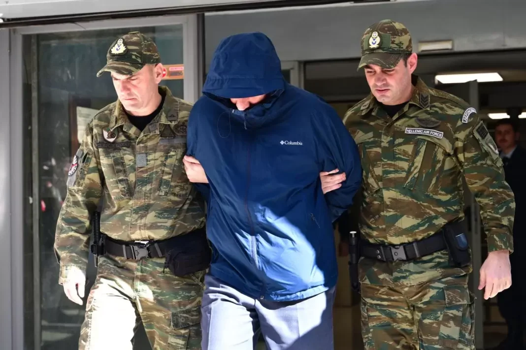 Υπόθεση κατασκοπείας: Πώς ο 54χρονος σμήναρχος στρατολογήθηκε από Κινέζους πράκτορες και χρηματοδοτούνταν μέσω ξένης κάρτας