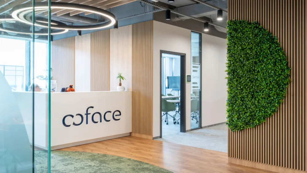 Coface: Το 2026 θα είναι η χρονιά της αλήθειας για την παγκόσμια οικονομία