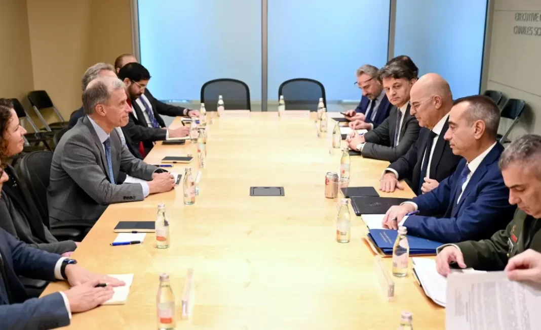 Συναντήσεις Δένδια στις ΗΠΑ για εξοπλιστικά και αμερικανική στρατιωτική παρουσία στην Ελλάδα