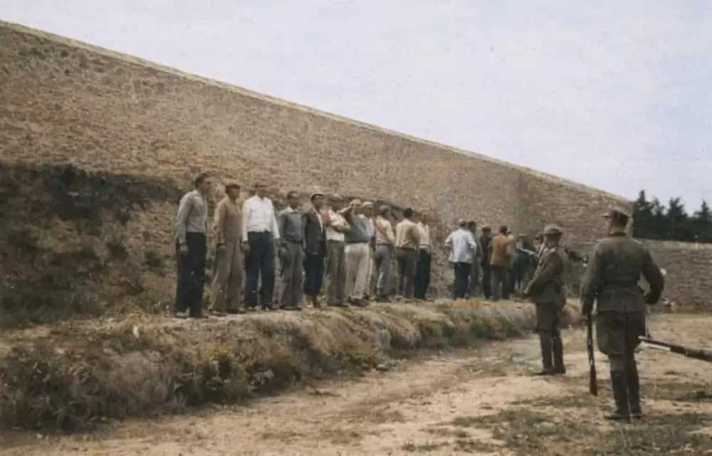 Δρομολογείται η απόκτηση των φωτογραφικών τεκμηρίων της εκτέλεσης των 200 πατριωτών στην Καισαριανή