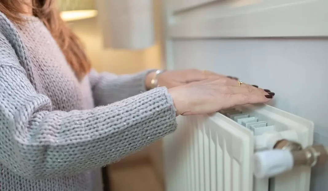 Eurostat: Ένας στους 10 ευρωπαίους δυσκολεύεται να διατηρήσει το σπίτι του ζεστό