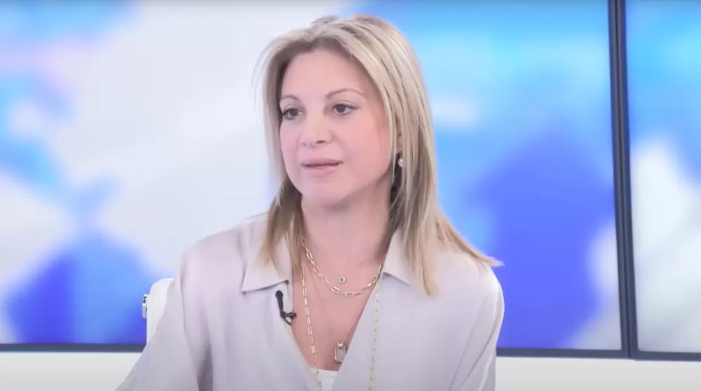 Καρυστιανού: «Ο Μητσοτάκης δεν πρέπει να δει τον Ερντογάν, επιμένω για τις αμβλώσεις, κάνω κόμμα από ανάγκη, όχι στη δραχμή»