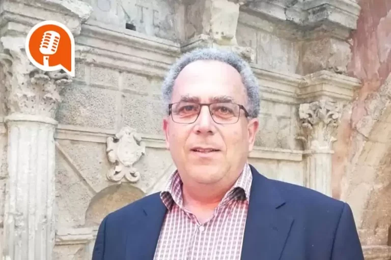 Ο Γιώργος Πολιουδάκης στο ΘΕΜΑ ΧΩΡΙΣ ΜΟΝΤΑΖ: «Να έρχονται οι καταναλωτές – Γίνονται καλές εκπτώσεις στην Κρήτη»