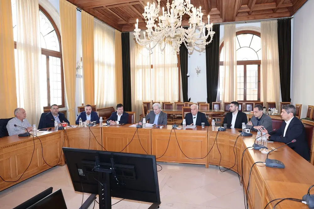 Οι προτάσεις του Δήμου Ηρακλείου για την αντιμετώπιση των συνεπειών της λειψυδρίας στο επίκεντρο της νέας συνάντησης του Αλέξη Καλοκαιρινού με τους Βουλευτές Ηρακλείου