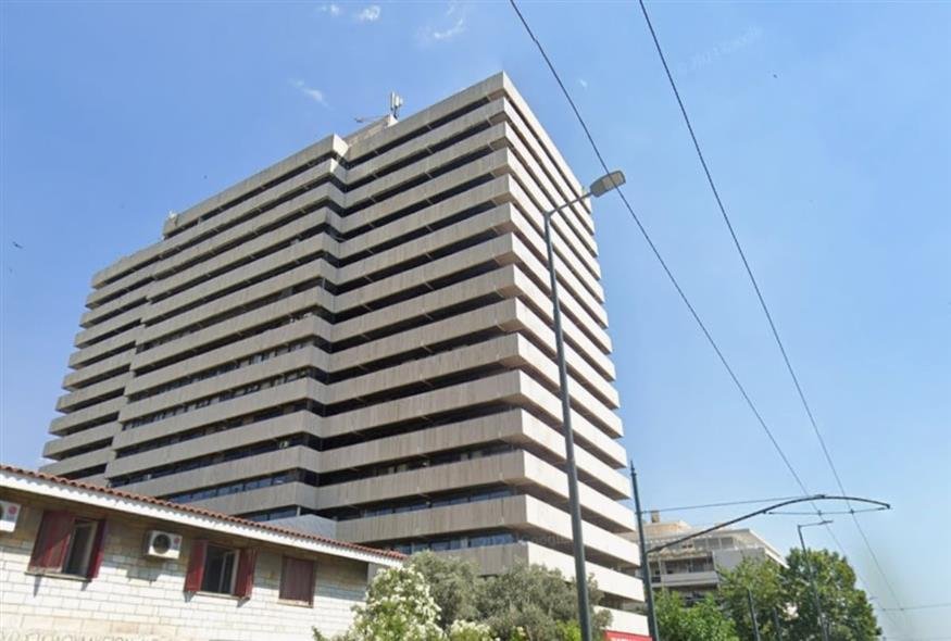 Κοτέτσι και… στάνη σε ταράτσα ουρανοξύστη στους Αμπελοκήπους εντόπισε ο Δήμος Αθηναίων