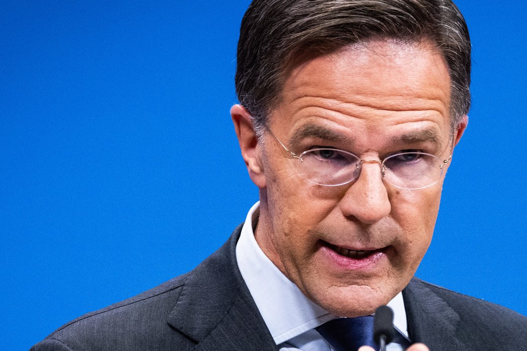 Ρούτε: Οι σύμμαχοι στο ΝΑΤΟ συζητούν συλλογικά τρόπους για να ανοίξουν τα στενά του Ορμούζ