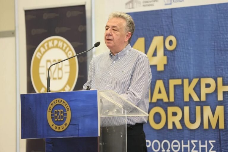 stavros arnaoutakis perifereiarxis