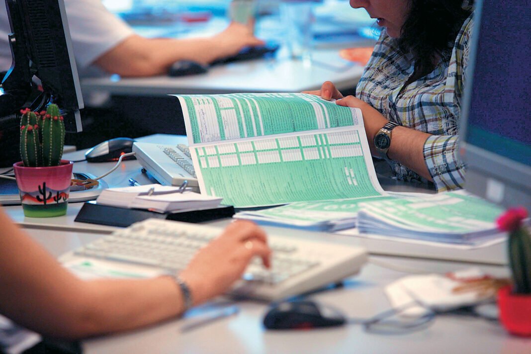 Παράταση για τις φορολογικές δηλώσεις με έκπτωση φόρου 4% – Η νέα προθεσμία