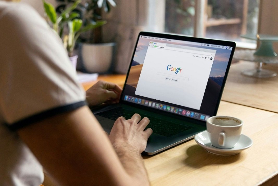 laptop ypologistis google