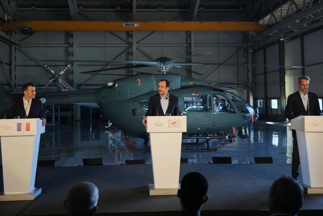 mitsotakis_xristodoulidis_macron