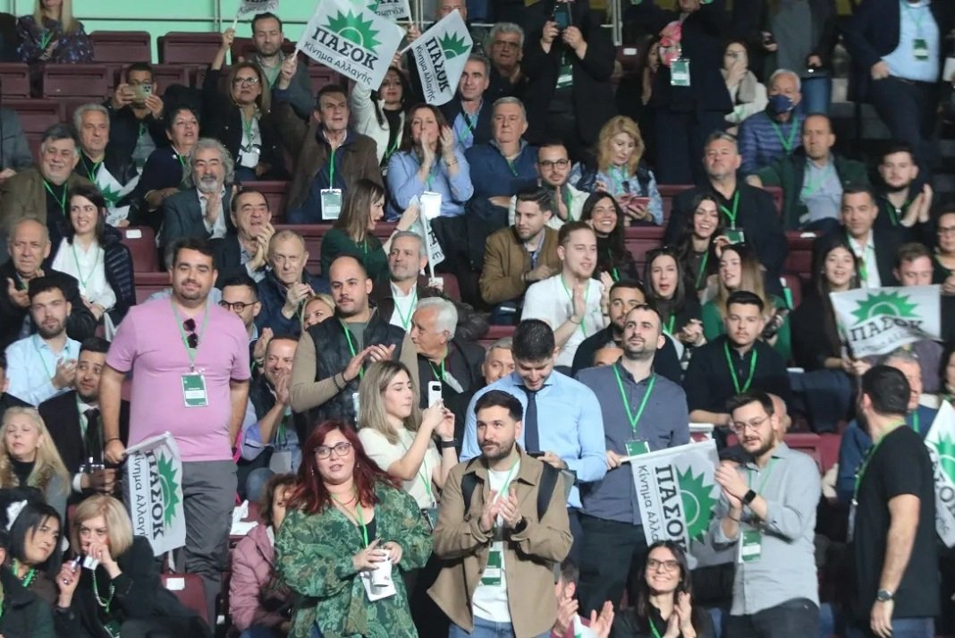 Ευρεία επικράτηση του μπλοκ Ανδρουλάκη στην Κεντρική Επιτροπή του ΠΑΣΟΚ – Όλα τα ονόματα