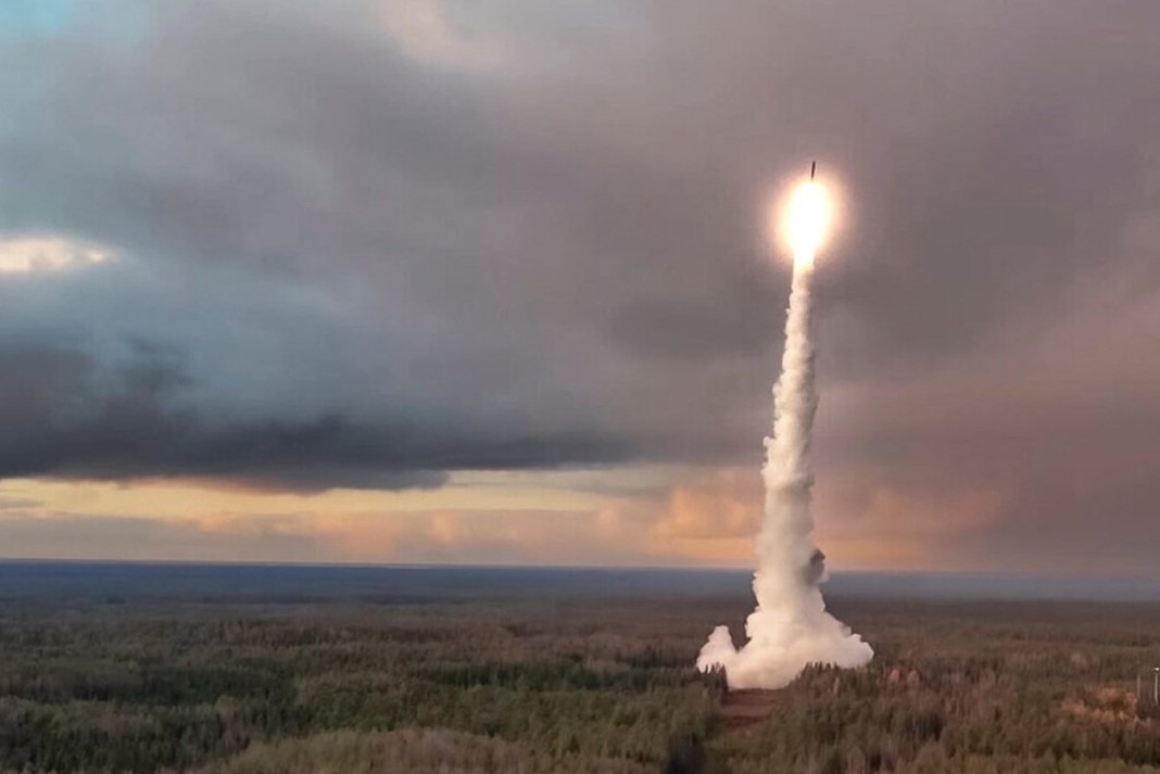 epithesis iran xouthi