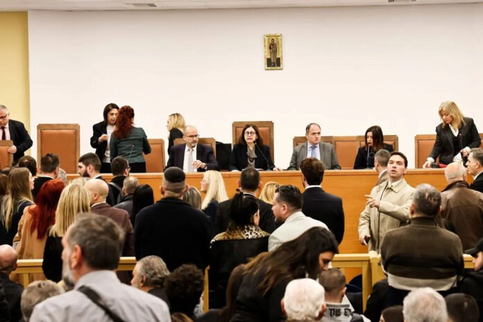 tempi diki larisa