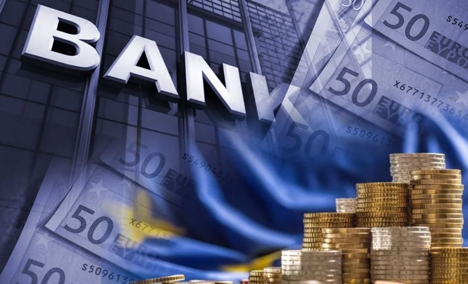 Μηνιαίες χρεώσεις για τήρηση λογαριασμών: Τι απαντούν οι τράπεζες