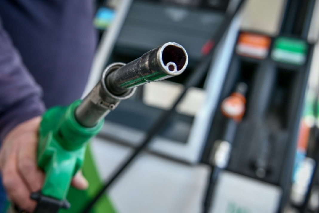 Γεωπολιτική Τάση στη Μέση Ανατολή: Πιέσεις στις Τιμές Ενέργειας και στην Ελλάδα