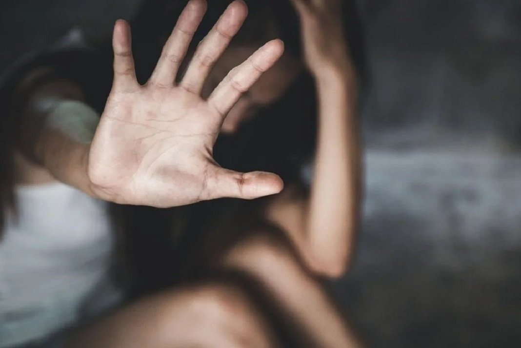 viasmos kakopoiisi anilikoi