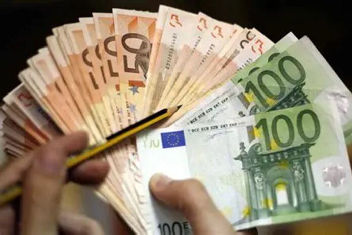 Κατασχέσεις: Τι αλλάζει στους λογαριασμούς, ποιοι κερδίζουν έως 4.200 ευρώ τον χρόνο