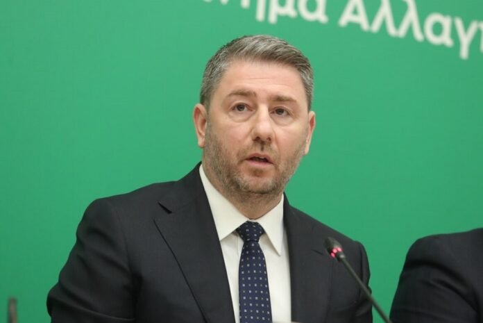 androulakis vouli simera