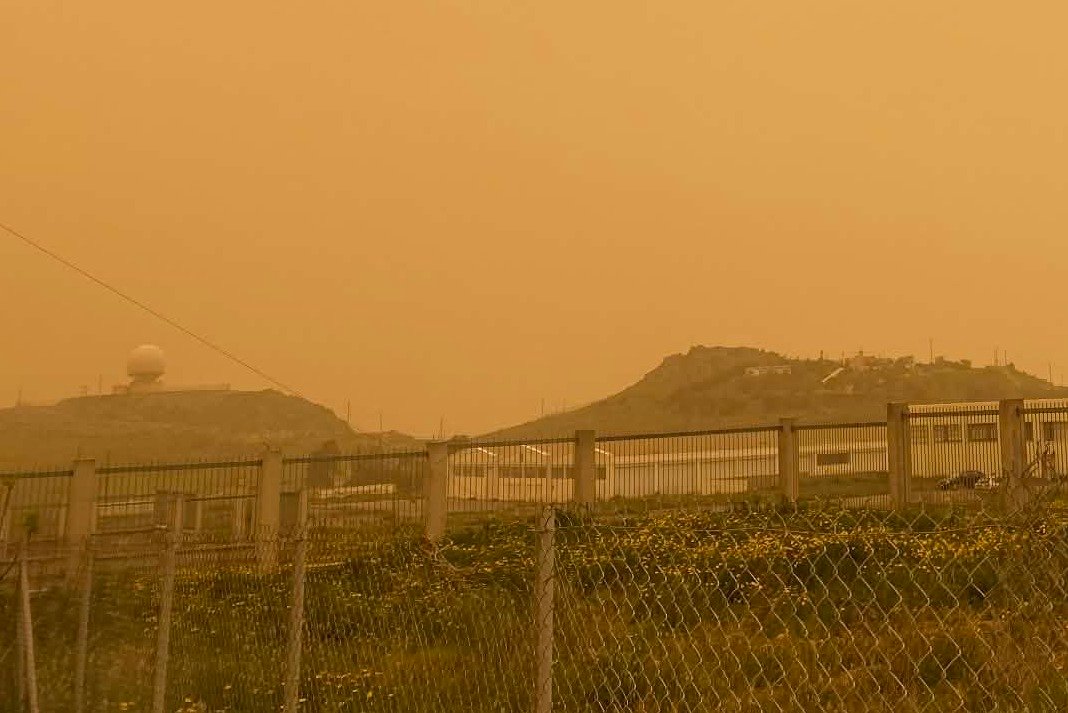 Η αφρικανική σκόνη έχει «σκεπάσει» το Ηράκλειο