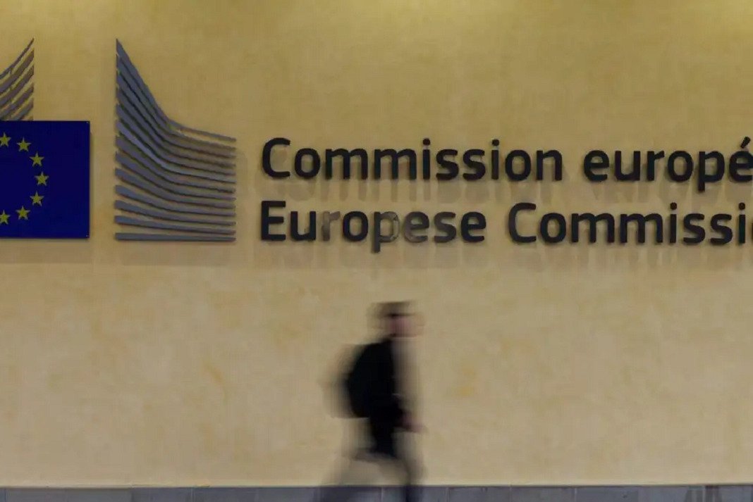 commision prosektikos sxediasmos