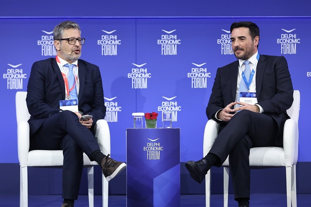 doukas oi poleis einai taxyteres