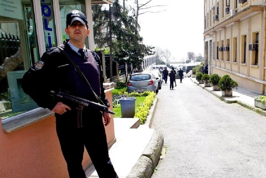 Πυροβολισμοί κοντά στο προξενείο του Ισραήλ στην Κωνσταντινούπολη – Νεκροί και τραυματίες