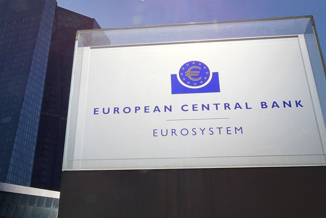 evropaiki trapeza epitokia