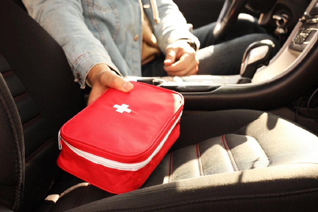 farmakeio-aytokinito-allagi-nomothesia