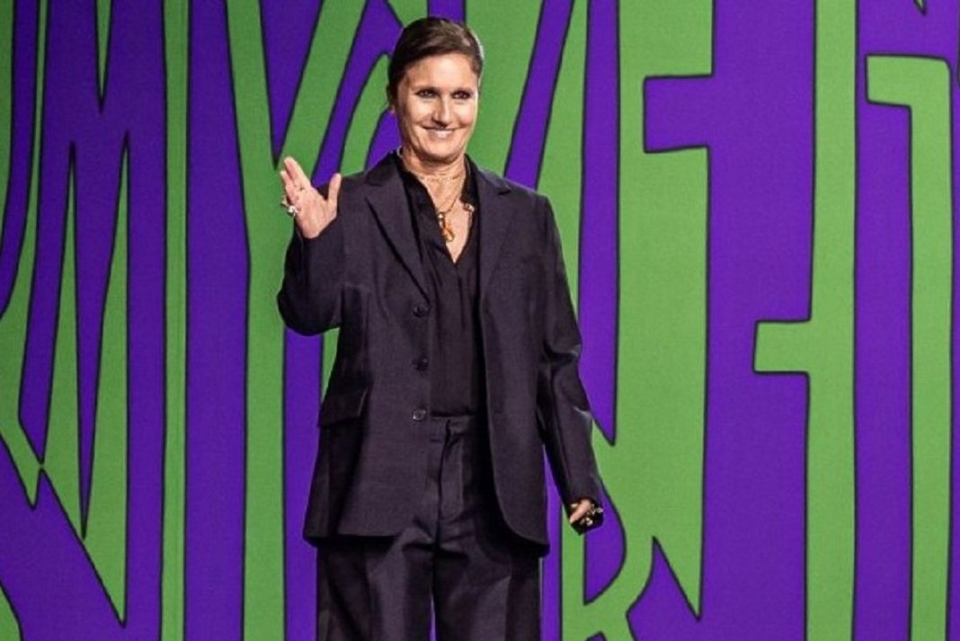 h fendi epistrefei sti romi