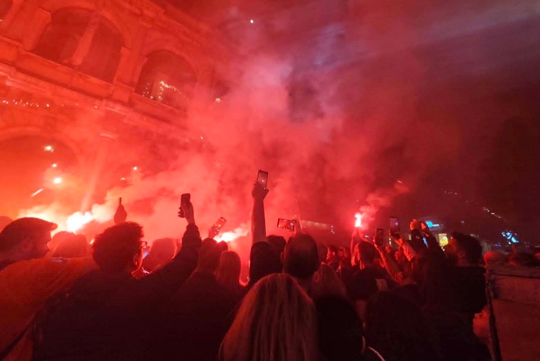 Χαμός και στη Λότζια