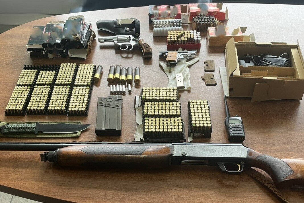 Διπλή σύλληψη για άσκοπους πυροβολισμούς.